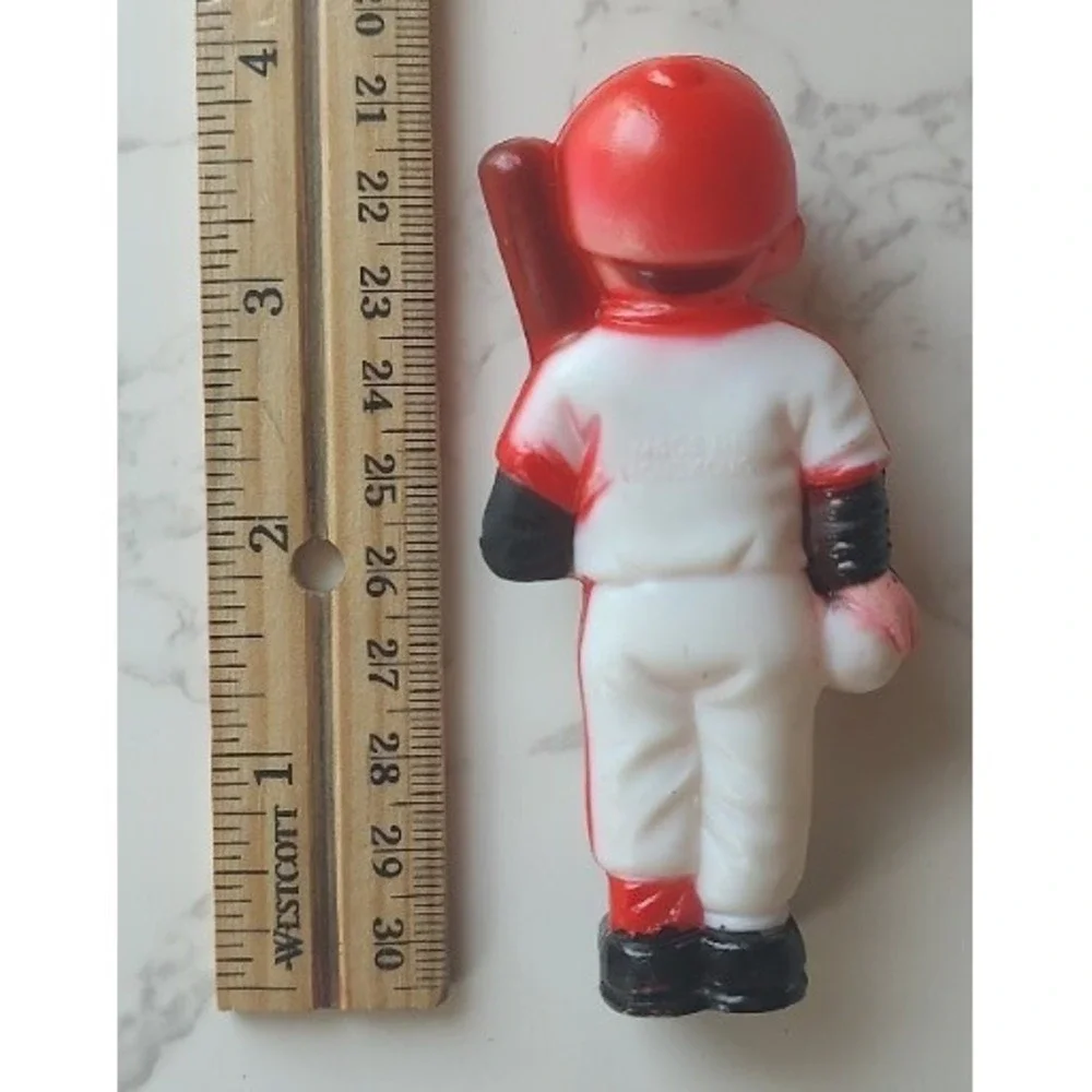 New Vintage Wilton Baseball Player Batter Up Cake Decoration & Party Favor A12